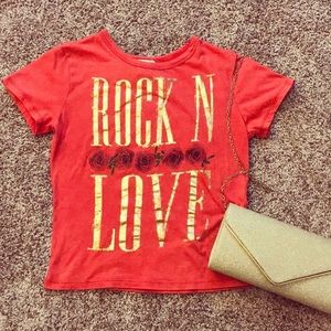 Peachy, short-sleeved T-shirt!